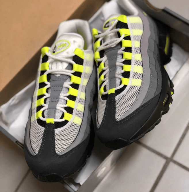 耐克MAX95经典复刻单换宝马配色来了 Nike Air Max 95 “Neon” 日系耐克老爹鞋下个月发售