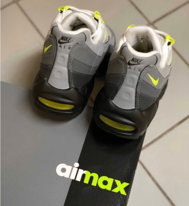 耐克MAX95经典复刻单换宝马配色来了 Nike Air Max 95 “Neon” 日系耐克老爹鞋下个月发售