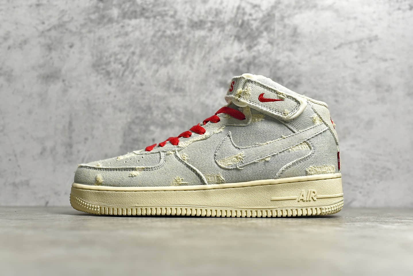 耐克空军丹宁牛仔做旧高帮 Levi's x NIKE Air Force 1 MID 耐克空军李维斯限定联名款 货号:651122-215