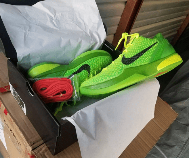 耐克科比6代青蜂侠战靴 圣诞 Nike Kobe 6 Protro 耐克科比绿色实战球鞋 货号：CW2190-300
