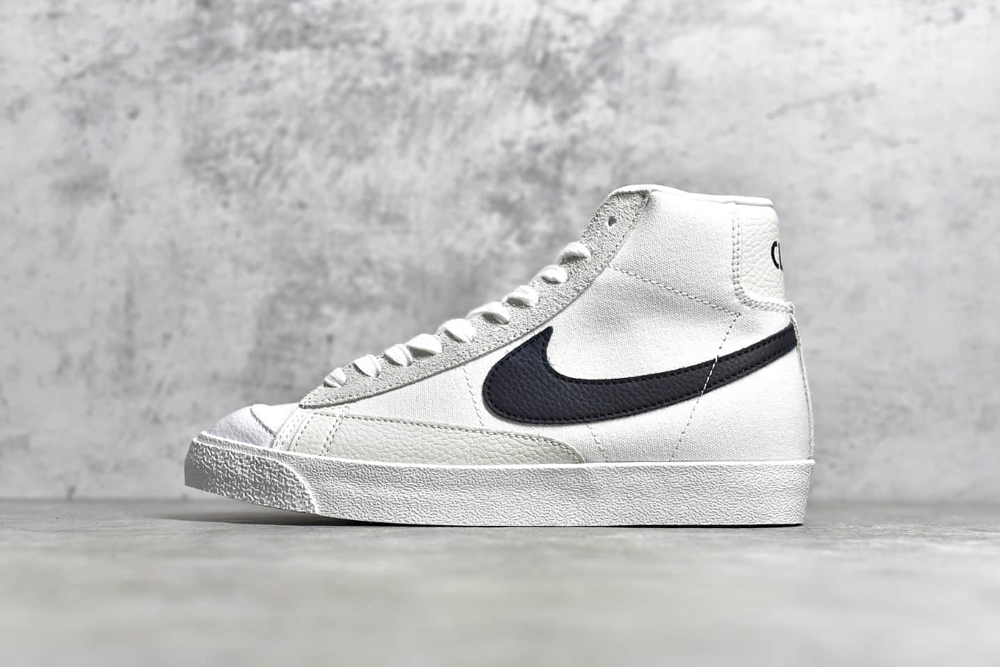耐克开拓者倒钩高帮 NIKE ZOOM BLAZER MID CJ纯原版本耐克开拓者白色高帮板鞋 货号:白倒勾CD8233-100