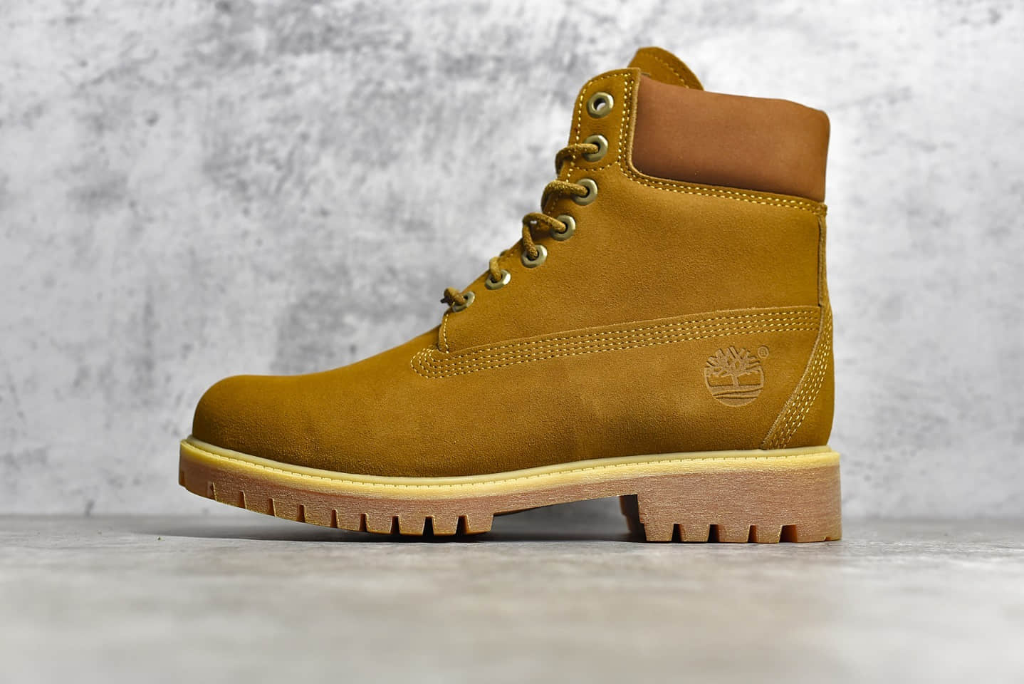天伯伦大黄靴40周年限量版 Timberland Super 6’ 天伯伦/添柏岚限量版超级6英寸黄靴