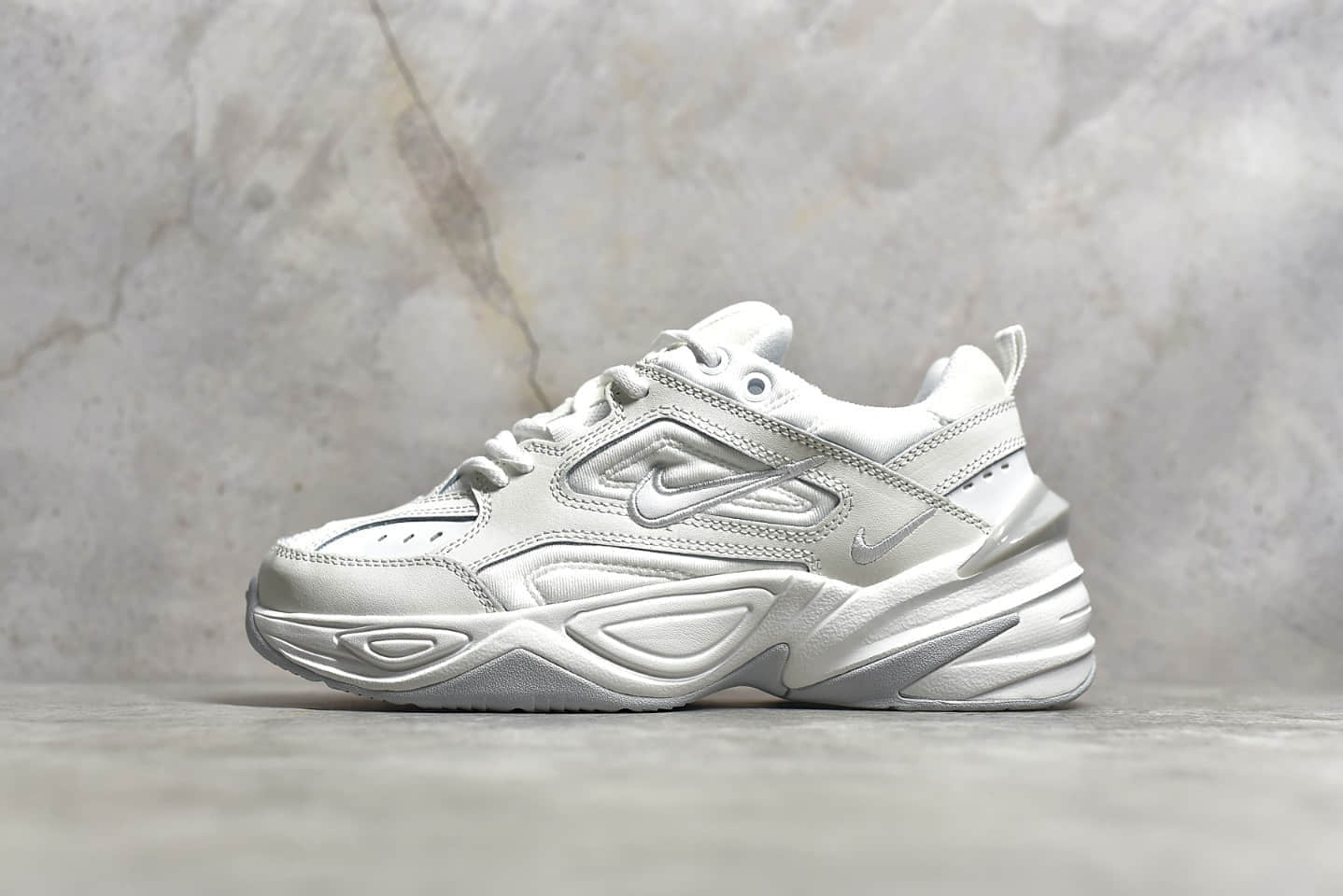 耐克M2K纯白色跑鞋 NIKE M2K Tekno 耐克老爹鞋纯原版本 莆田耐克M2K 货号：AO8108-100