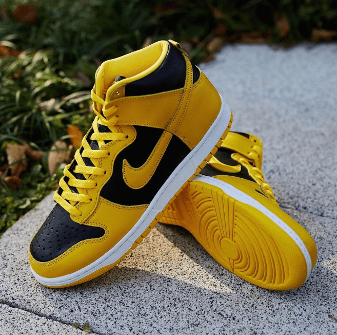 耐克Dunk小武当配色 Nike Dunk High SP “Varsity Maize” 耐克Dunk黑黄中帮发售日期 货号:CZ8149-002