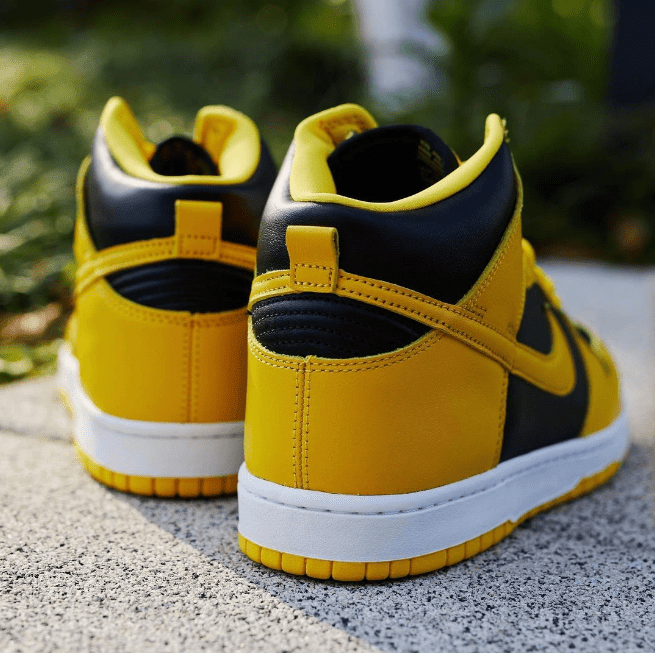 耐克Dunk小武当配色 Nike Dunk High SP “Varsity Maize” 耐克Dunk黑黄中帮发售日期 货号:CZ8149-002
