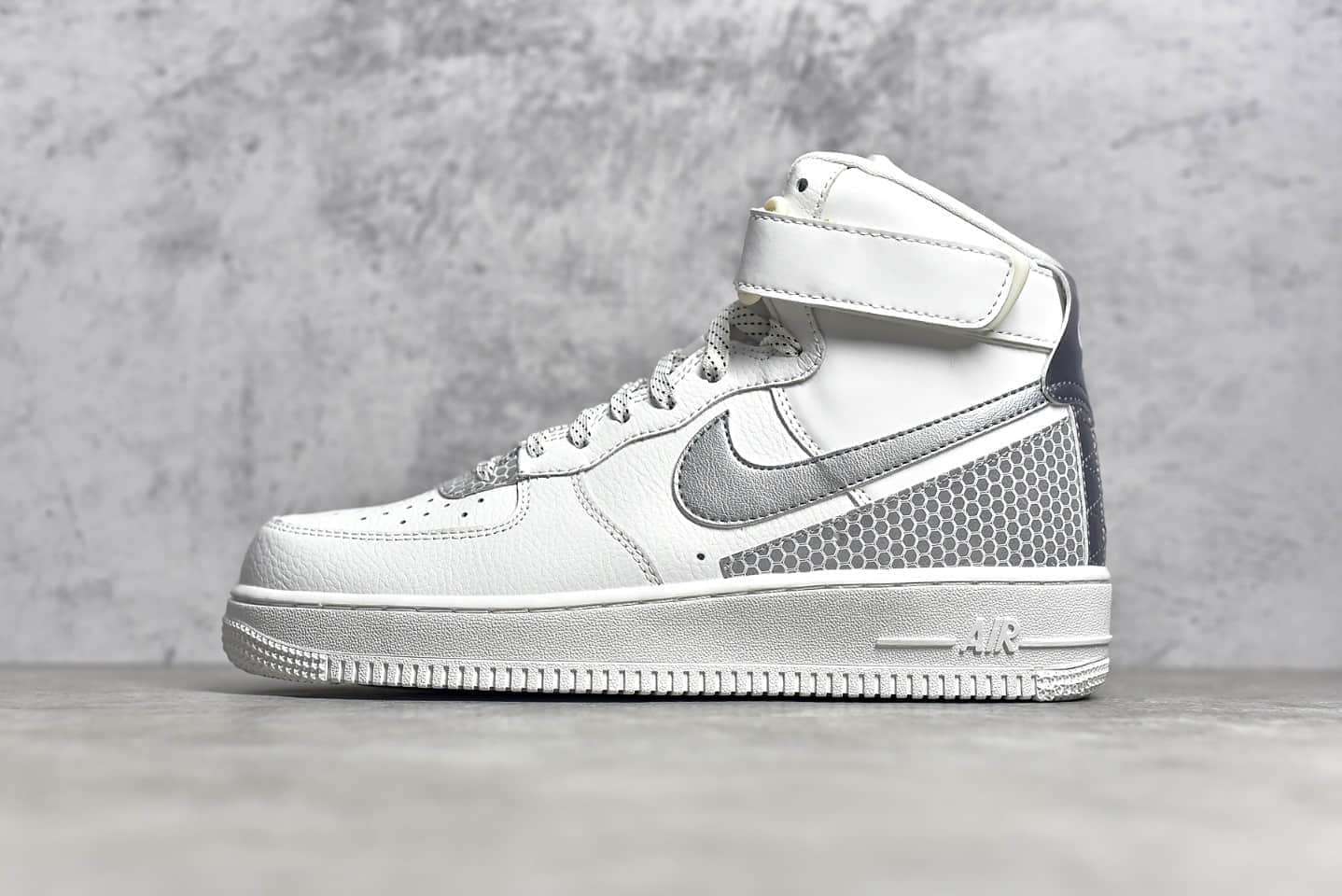 耐克空军一号3M反光公司联名高帮 Nike Air Force 1 x 3M 耐克空军反光高帮板鞋 货号:CU4159-100