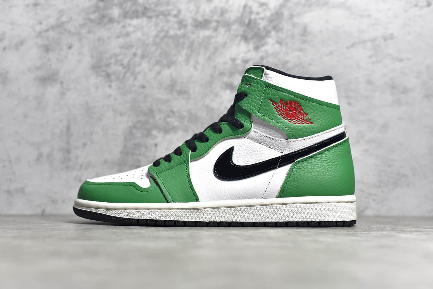 AJ1凯尔特人高帮酷似喜力的一个配色 Air Jordan 1 Retro High OG AJ1“ Lucky Green”原厂顶级 货号:DB4612-300