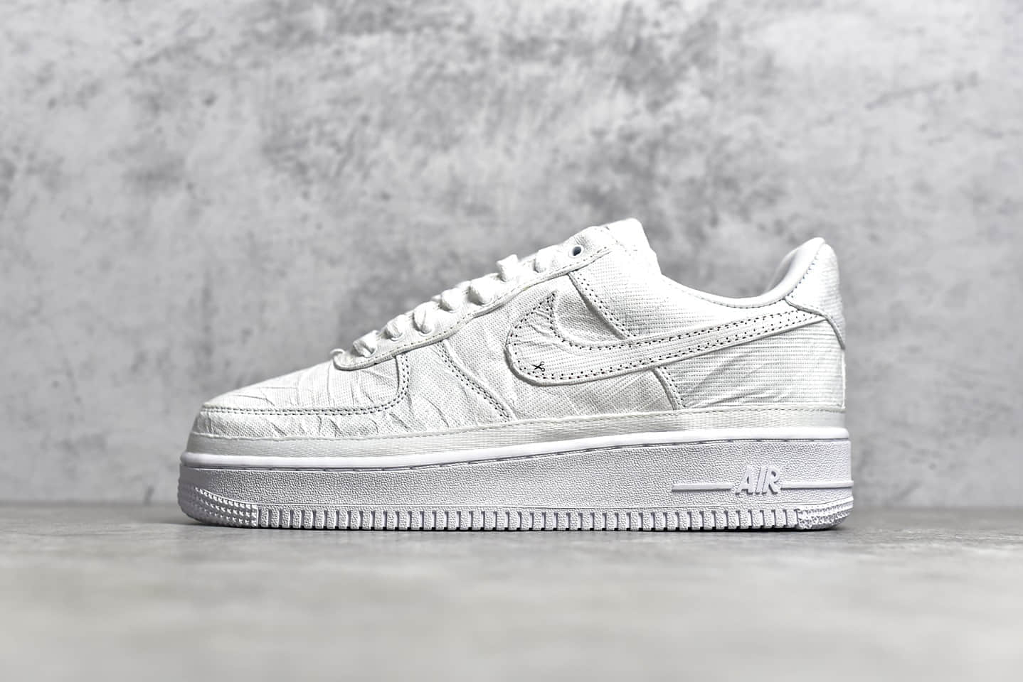 耐克空军白色低帮撕撕乐 NIKE Air Force 1'07 空军可撕鞋面设计 耐克空军DIY鞋款 货号:CJ1650-101