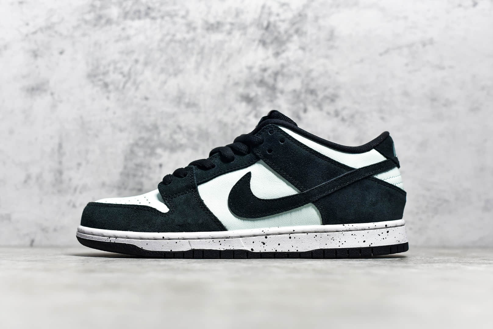 耐克Dunk SB小钻石 NIKE SB Dunk “Barely Green” 头层牛皮耐克Dunk最高复刻版本 货号:854866-003