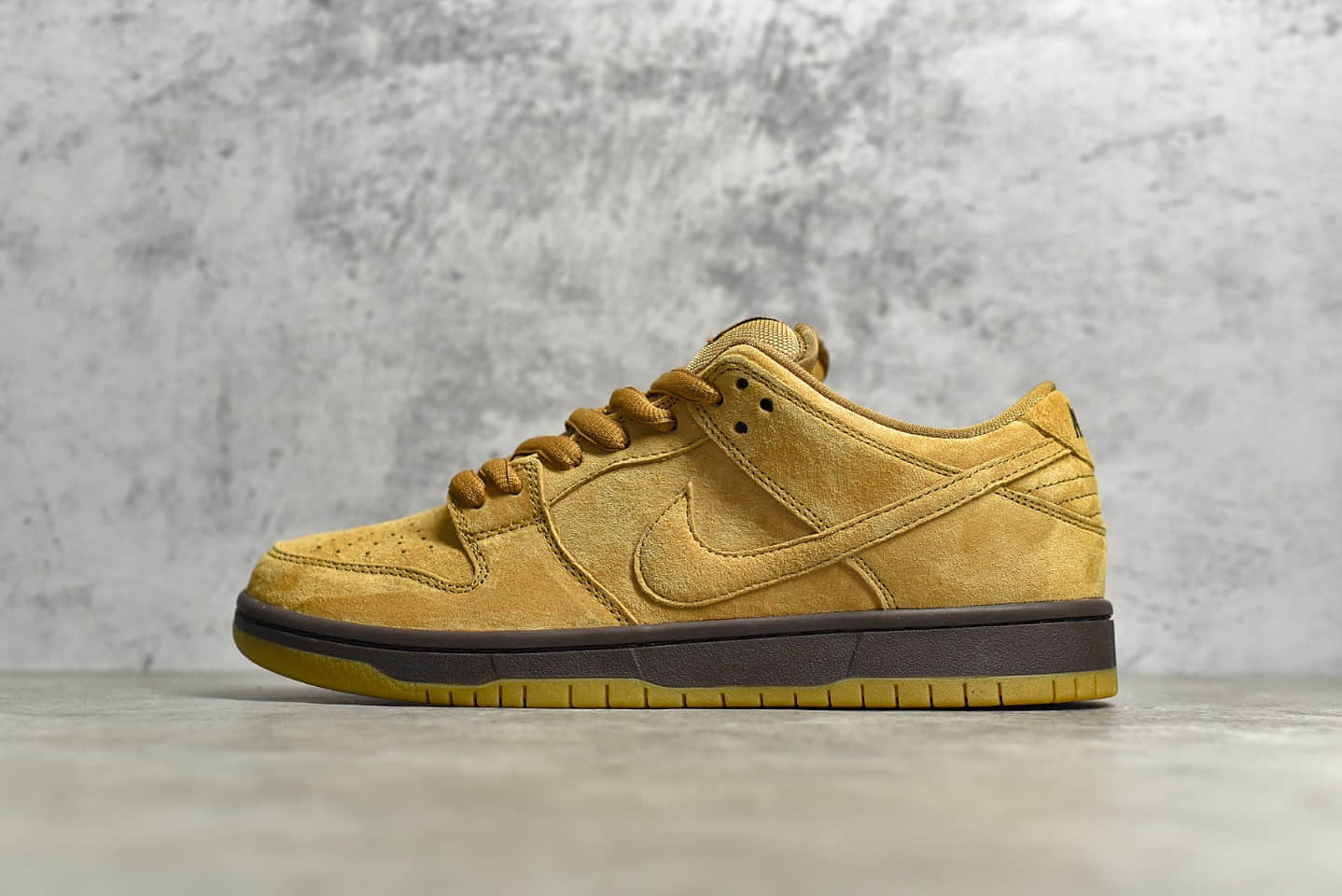 耐克Dunk SB小麦低帮板鞋 NIKE SB Dunk Low Pro 纯原版本耐克小麦麂皮板鞋 货号:BQ6817-204