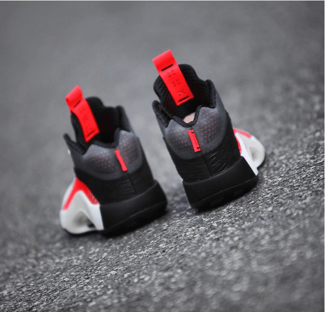 AJ3菲律宾球鞋店铺联名款 Titan x Air Jordan 23国内发售日期 AJ35也有联名 货号:CZ6222-001