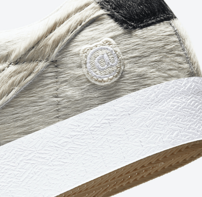 耐克开拓者马毛低帮联名款 Medicom Toy x Nike SB Blazer 全新耐克Medicom Toy联名 货号:CZ4620-200