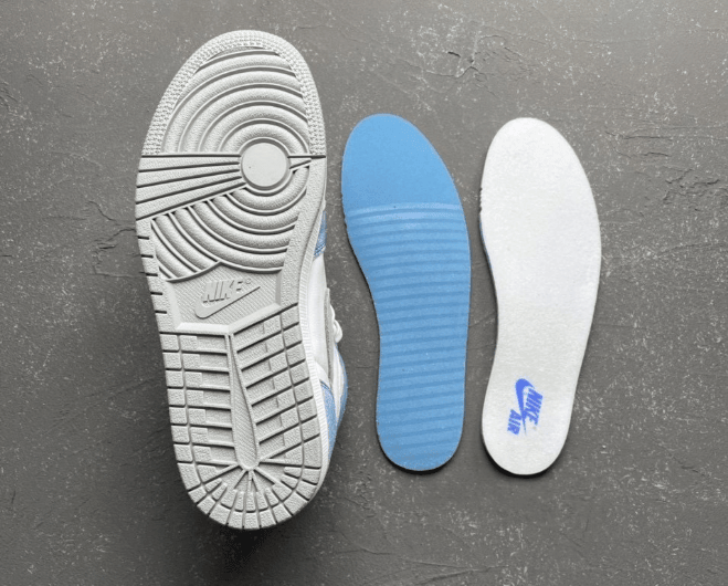 AJ1水洗牛仔麂皮拼接蓝色高帮Air Jordan 1 High OG “Hyper Royal” 全新AJ1水洗蓝发售 货号:555088-402