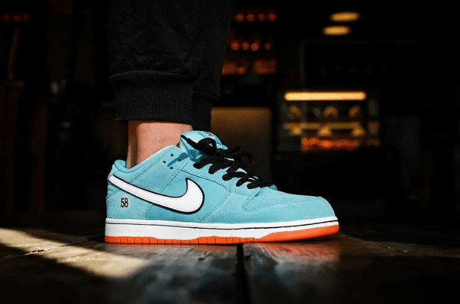 耐克Dunk SB赛车 Nike SB Dunk Low “Club 58” 全新耐克Dunk SBGulf Racing 海湾石油车队 货号:BQ6817-401