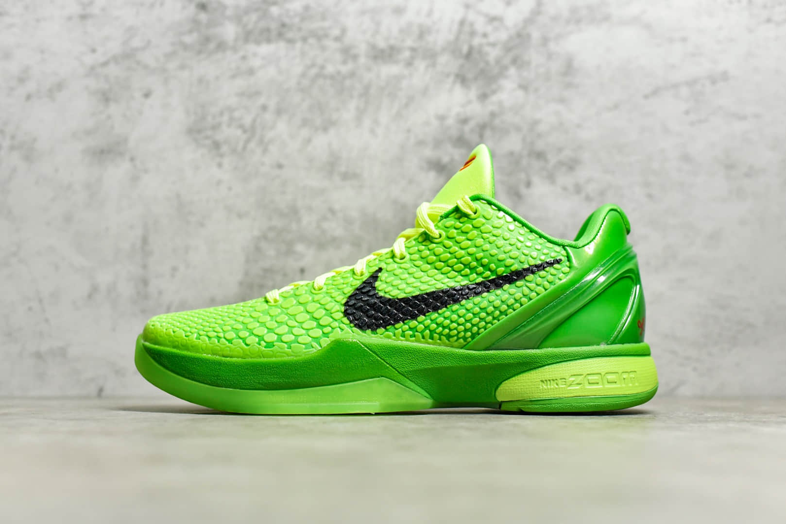 耐克科比6代青蜂侠 NIKE KOBE青蜂侠 耐克科比绿色篮球鞋实战版本 货号:CW2190-300