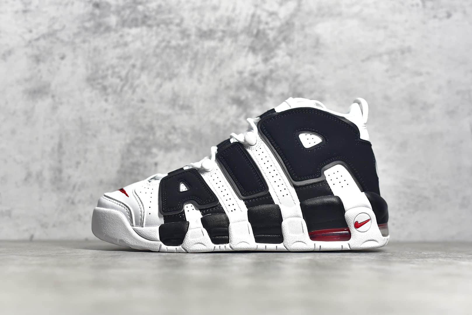 耐克皮蓬熊猫黑白高帮篮球鞋 NIKE AIR MORE UPTEMPO 耐克正品原厂材料打造皮蓬实战球鞋 货号:414962-105