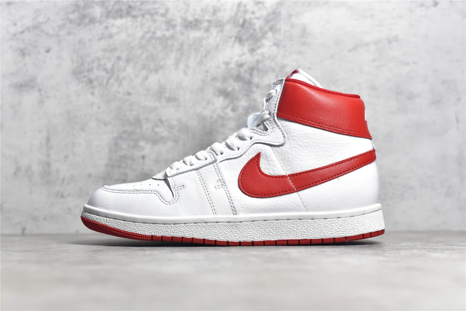 AJ1NEW BEGINNINGS元年套装纯原版本复刻 Air Jordan “New Beginnings” AJ1白红高帮 货号:CT6252 900