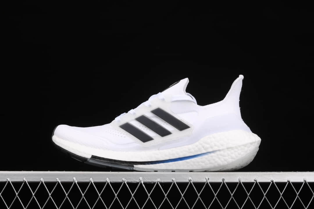 阿迪达斯UB7.0白色跑鞋 adidas Ultra Boost 2021 阿迪达斯2021新款 阿迪达斯BOOST白色跑鞋 货号:FY0837