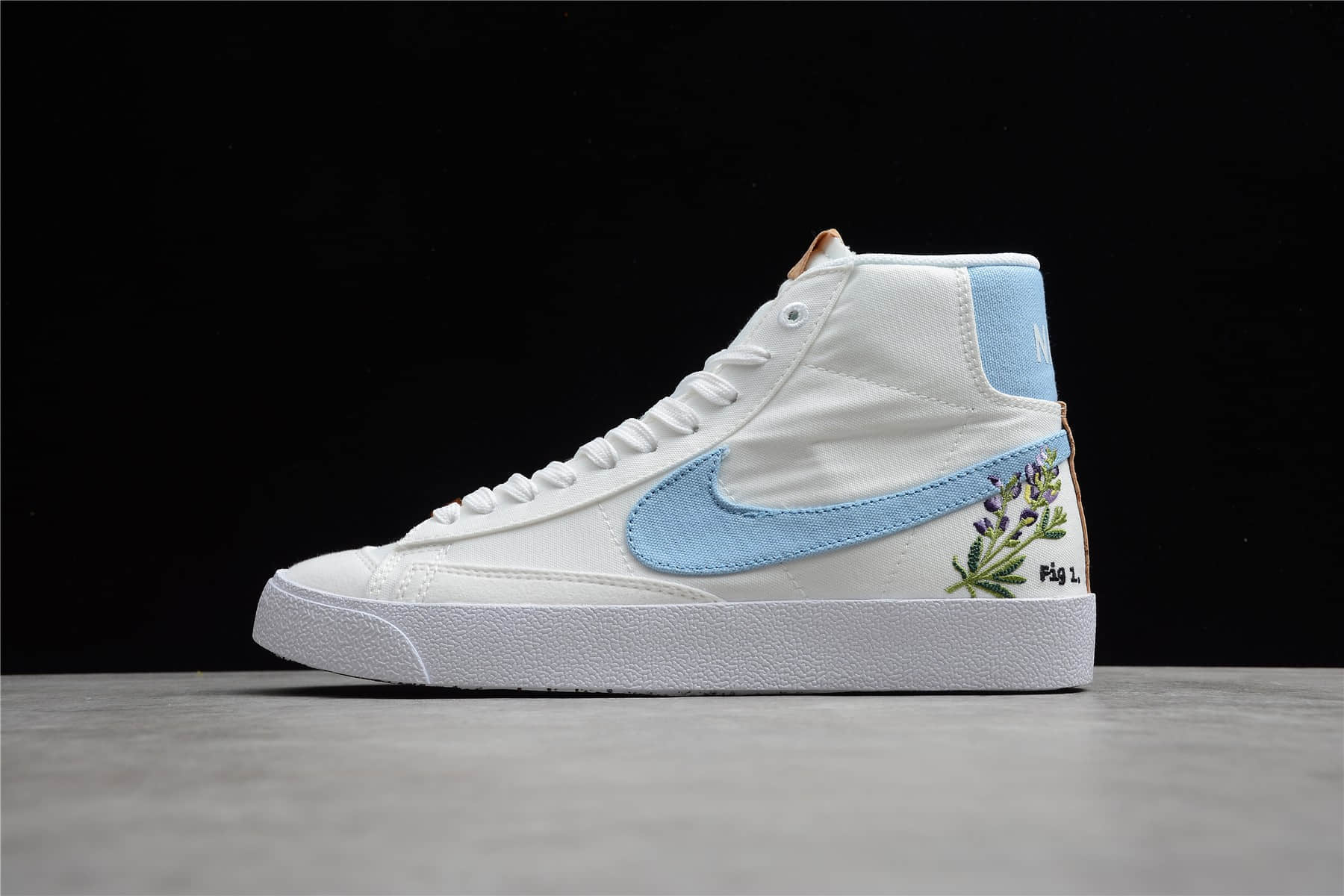 耐克开拓者高帮帆布花卉刺绣 Nike Blazer Mid '77 “Indigo” 耐克开拓者白蓝高帮帆布鞋 货号:DC9265-100
