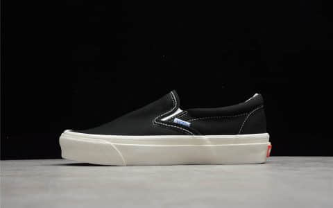 万斯黑色一脚蹬懒人鞋 VANS Classic Slip-On 万斯真标硫化 万斯黑色帆布鞋 货号：VN0UDF3SY/F0RD