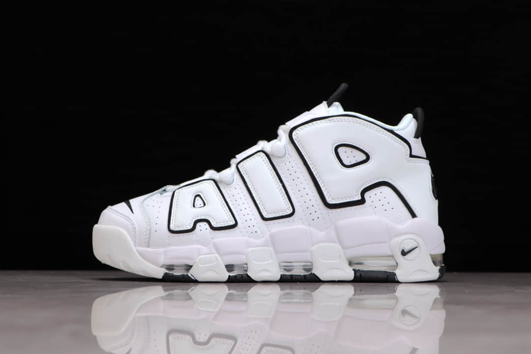 耐克皮蓬黑白中帮实战篮球鞋 Nike Wmns Air More Uptempo 莆田耐克实战篮球鞋 货号：DO6718-100