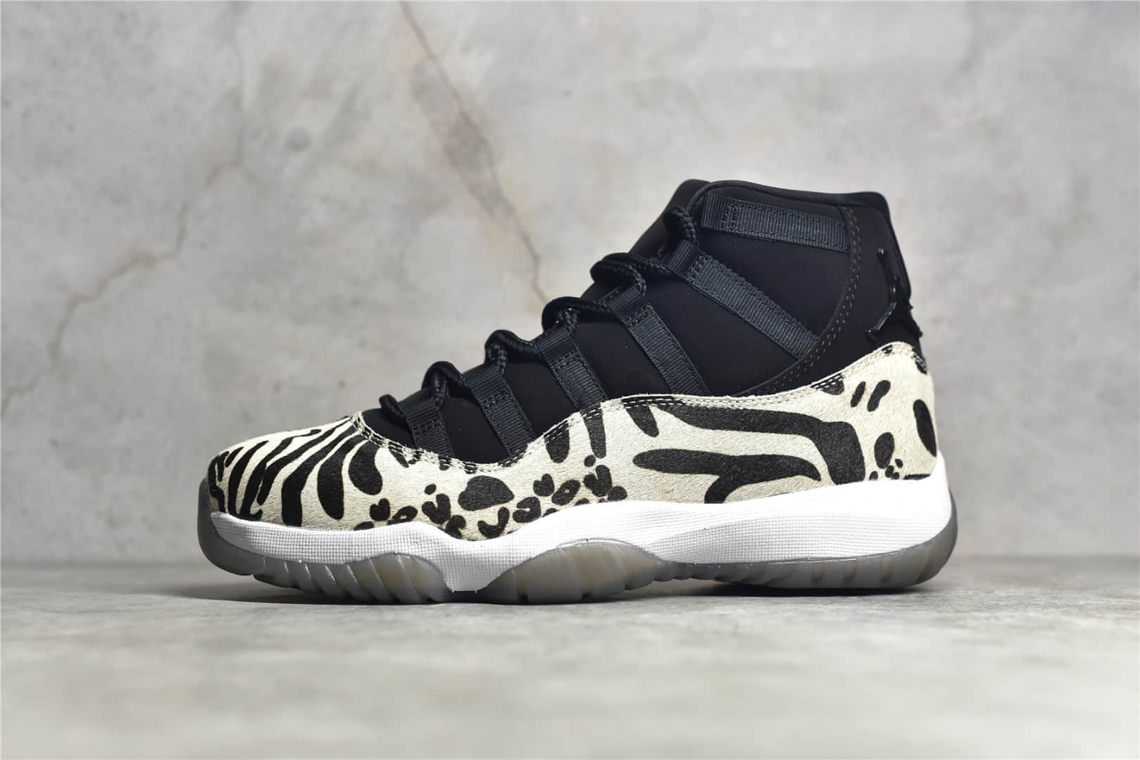 AJ11斑马纹高帮实战球鞋 Air Jordan AJ11 "Animal instinct" AJ11虎纹斑马纹长颈鹿纹组成 货号:AR0715-010