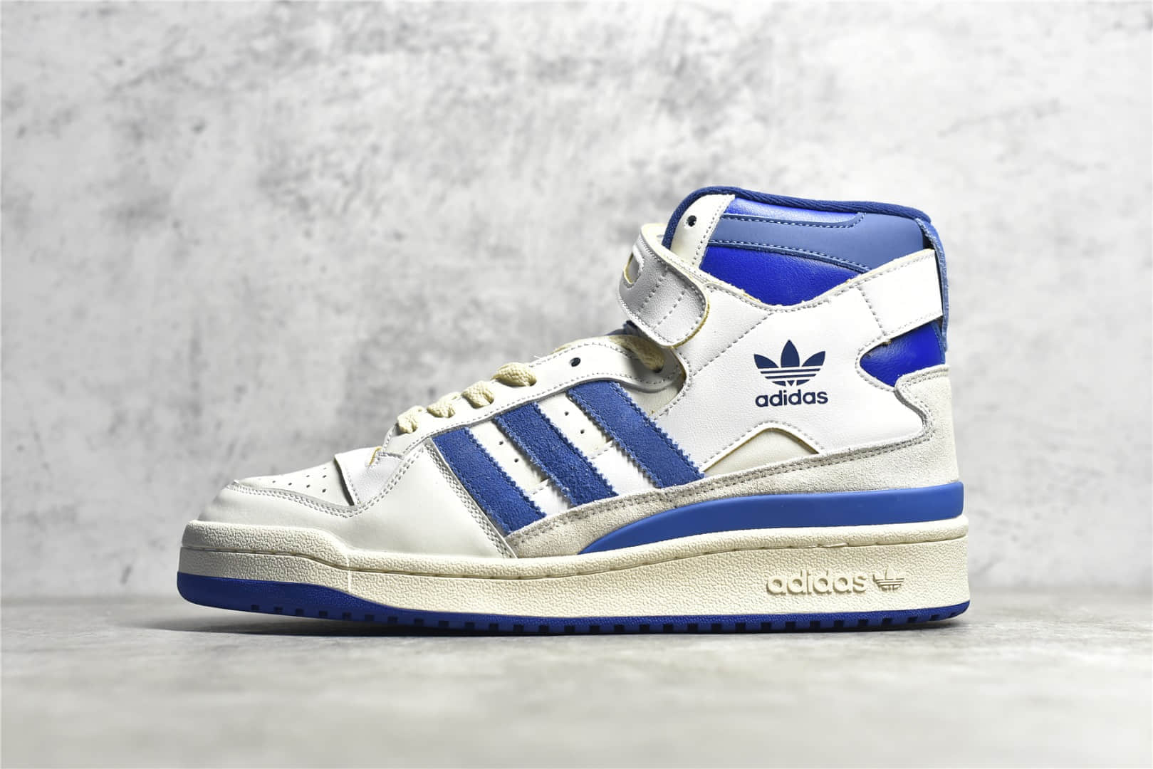 阿迪达斯Forum 84系列板鞋 adidas Forum 84 HIGH 阿迪达斯三叶草高帮板鞋 货号:FY7793