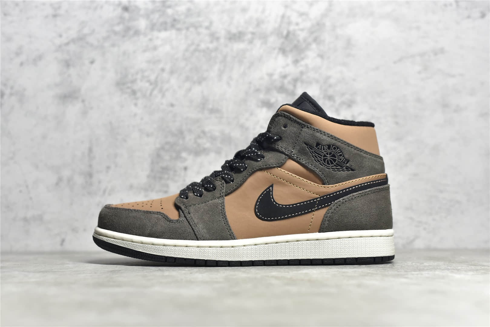 AJ1土褐色中帮H12纯原八本 Air Jordan 1 Mid AJ1古棕色中班原厂品质 货号：DC7294-200
