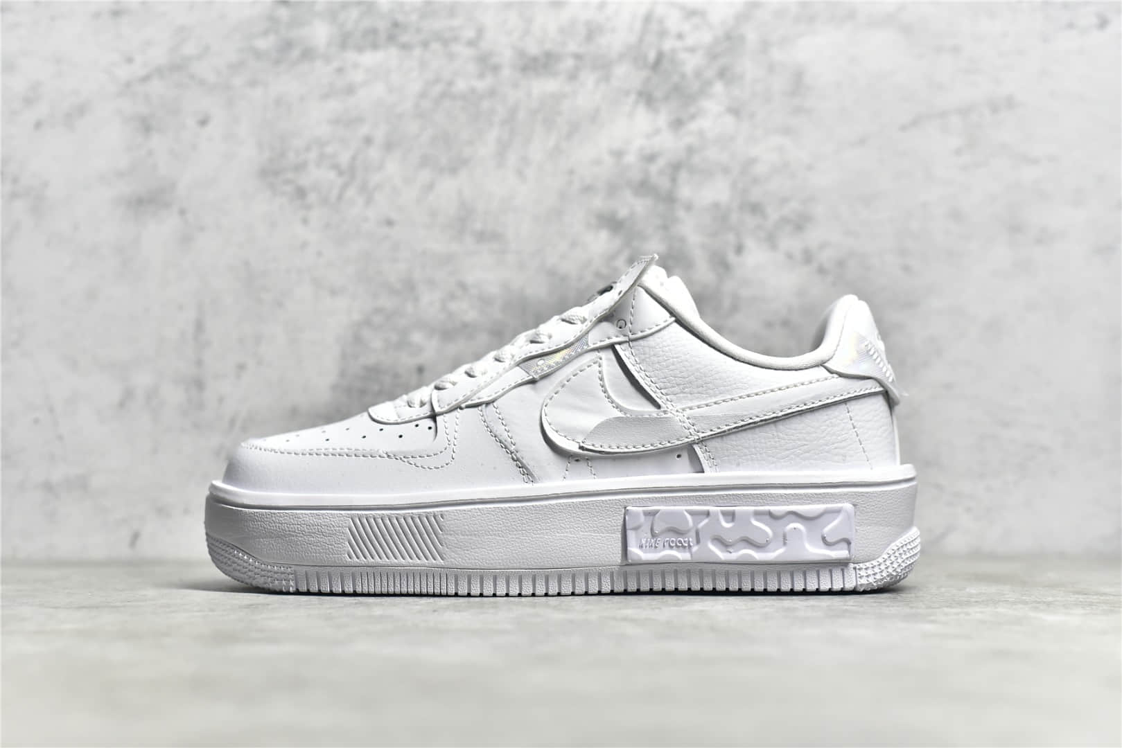 耐克空军瑞亚Fontanka联名 Nike Air Force 1 Fontanka 纯原版本耐克空军白色低帮 货号:D02332-111