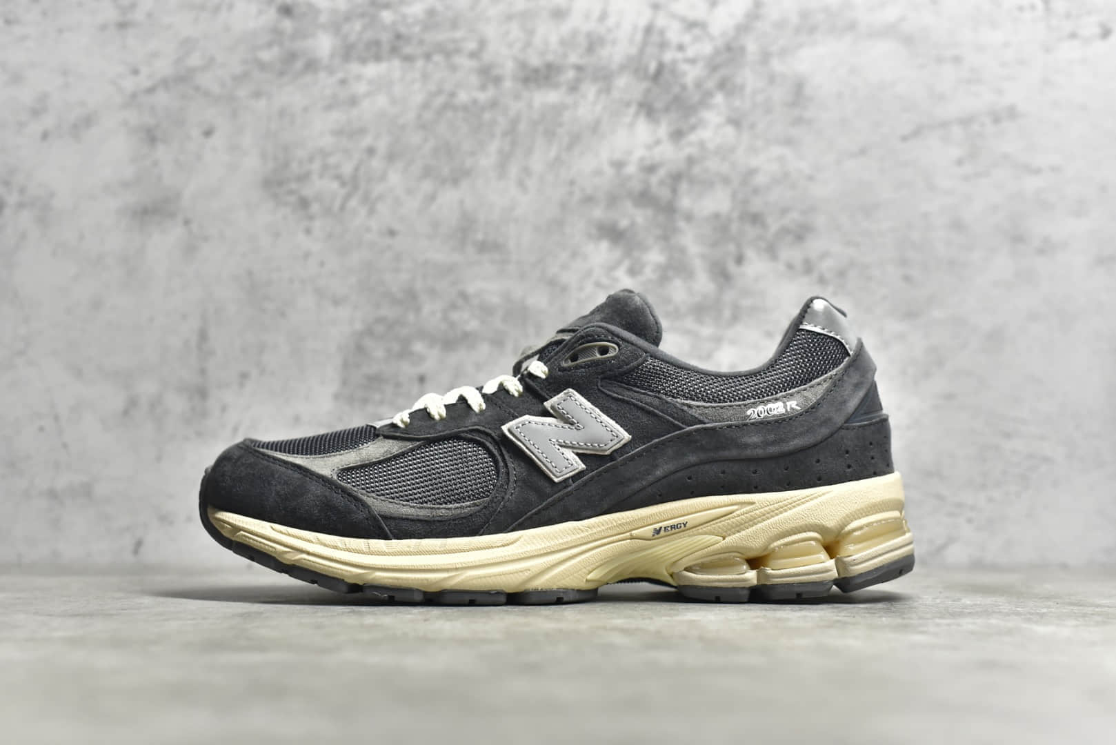 新百伦WL2002黑色猪八跑鞋 New Balance WL2002 新百伦缓震跑鞋 NB麂皮新百伦新款 货号:M2002RHO