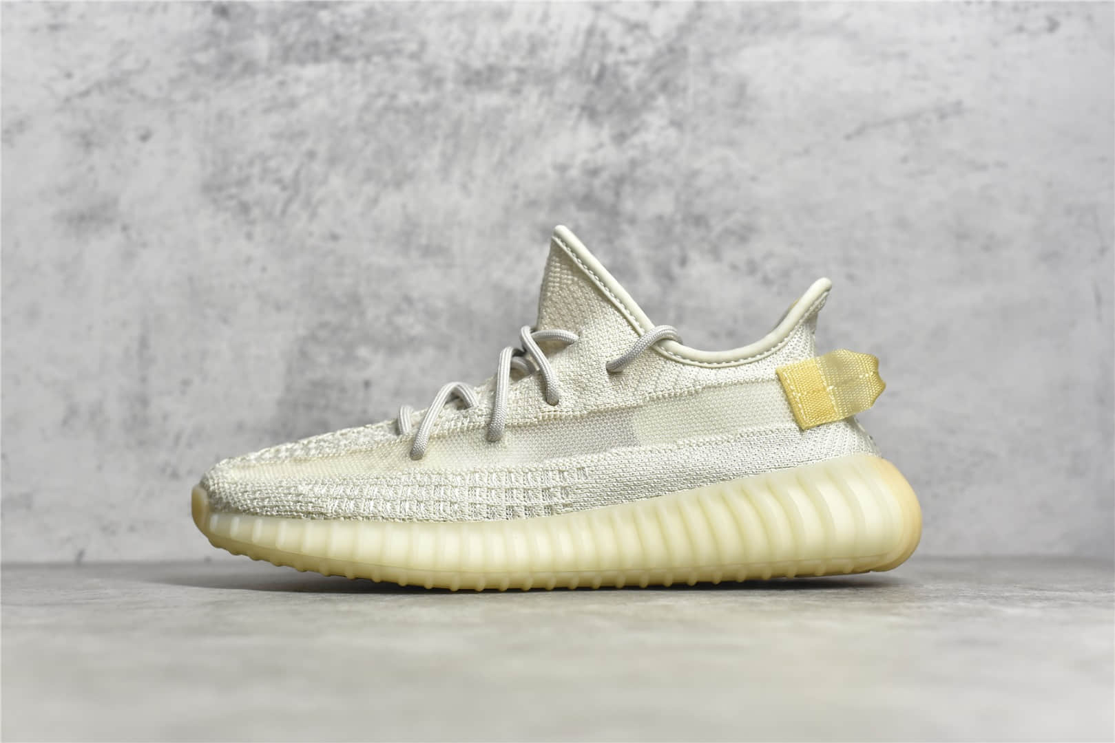 椰子350V2白黄变色小雏菊 Adidas originals Yeezy Boost 350V2 Light 莆田老汪纯原版本椰子 货号:GY3438