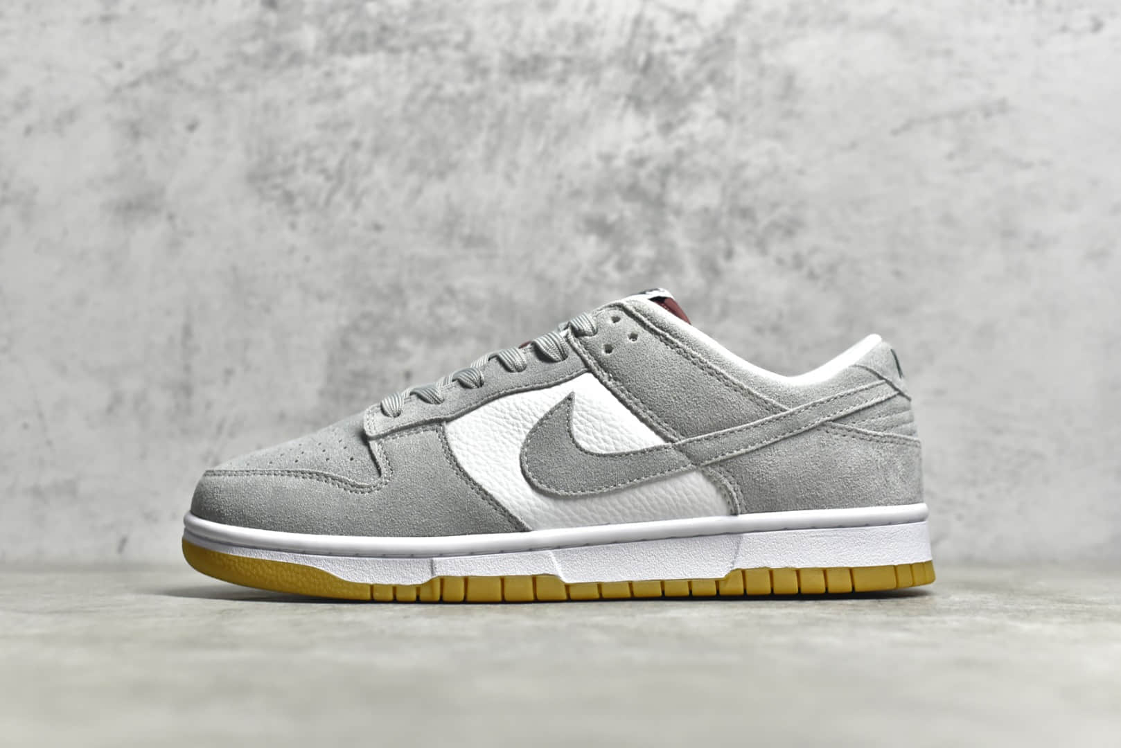 耐克Dunk白灰生胶低帮 Nike Dunk Low Retro 耐克灰色麂皮低帮板鞋 耐克Dunk纯原 货号：DO7412-995