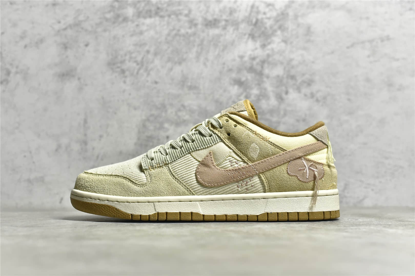 耐克Dunk灯芯绒粉色低帮 Nike Dunk Low Bright Side 耐克滑板鞋新款 货号:DQ5076-121