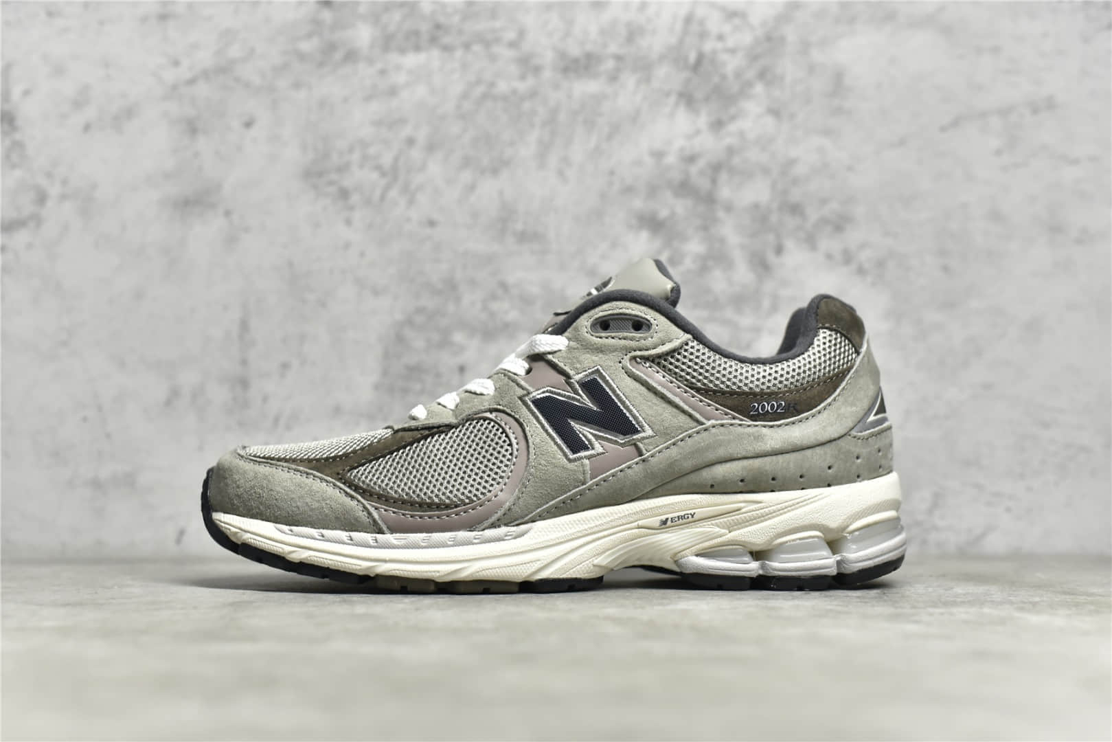 NB2002R纯原版本 新百伦灰色跑鞋 New Balance ML2002 公司级原厂新百伦工厂 货号:ML2002RF