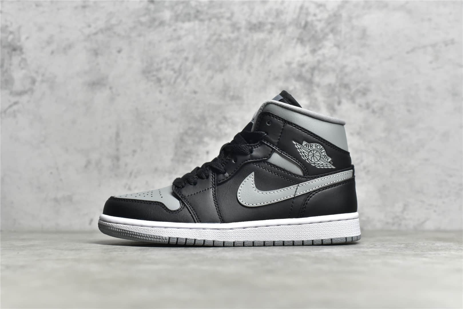 AJ1影子灰中帮SG纯原版本 Air Jordan 1 Mid AJ1黑灰中帮 货号:BQ6472-007