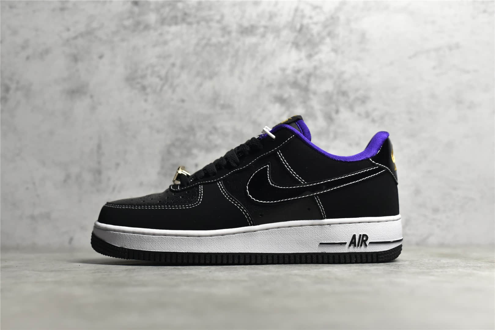 耐克空军一号世界冠军 Nike Air Force 1 Low 耐克空军湖人配色 耐克空军黑色低帮 货号:DQ0301-001