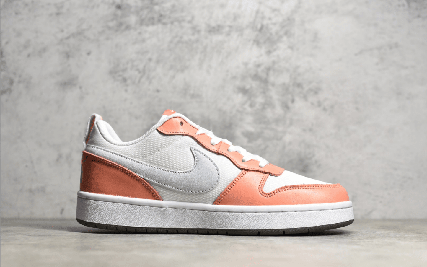 耐克白橙色低帮板鞋 Nike COURT VISION LOW 耐克复古小白鞋 货号：DM1216-100