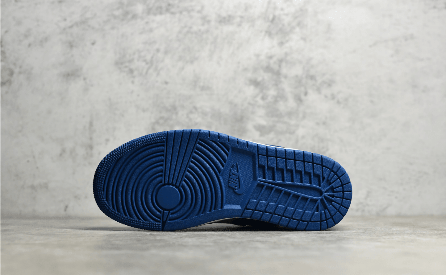 AJ1白蓝低帮板鞋 Air Jordan 1 Low “Marina Blue” 深海蓝AJ1牛皮革 货号:DC0774-114