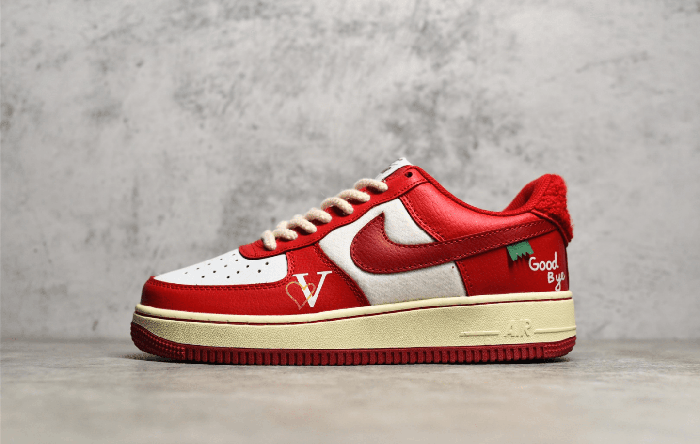 耐克空军白红低帮原装级别 Nike Air Force 1 Low 耐克空军一号82 货号:DO5220-162