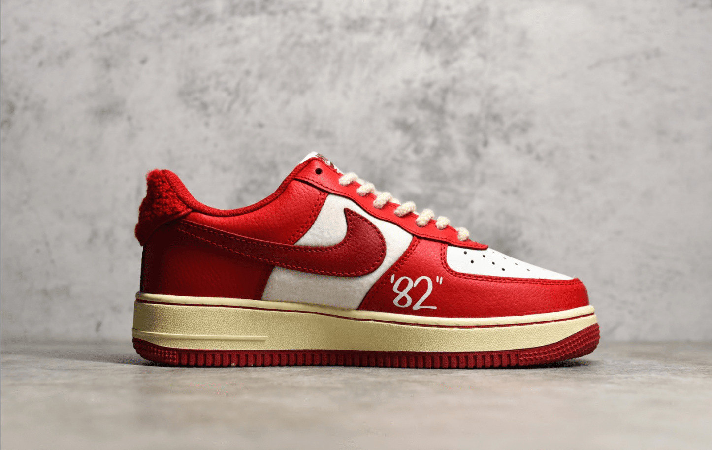 耐克空军白红低帮原装级别 Nike Air Force 1 Low 耐克空军一号82 货号:DO5220-162