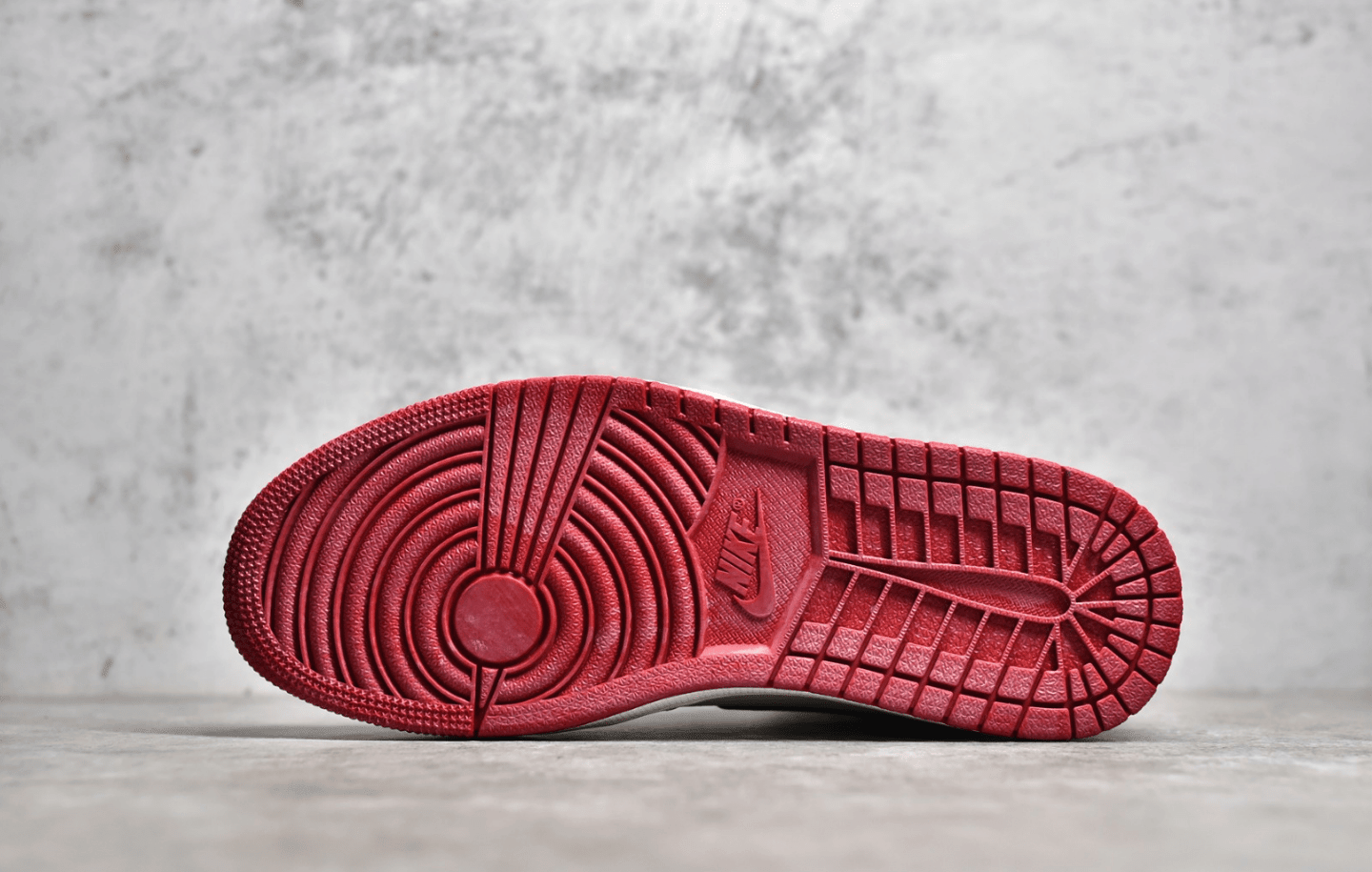 AJ1芝加哥做旧高帮 Air Jordan 1 Retro AJ1白红高帮复刻 AJ1正品 货号:DZ5485-612