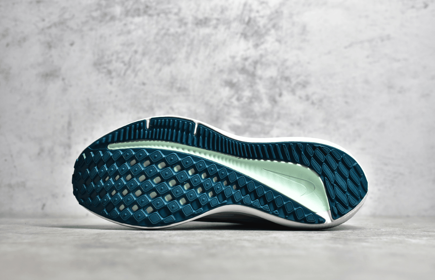 莆田顶级版本耐克登月9代新款 Nike Air Zoom Winflo V9 莆田耐克登月工厂 货号:DD6203-005