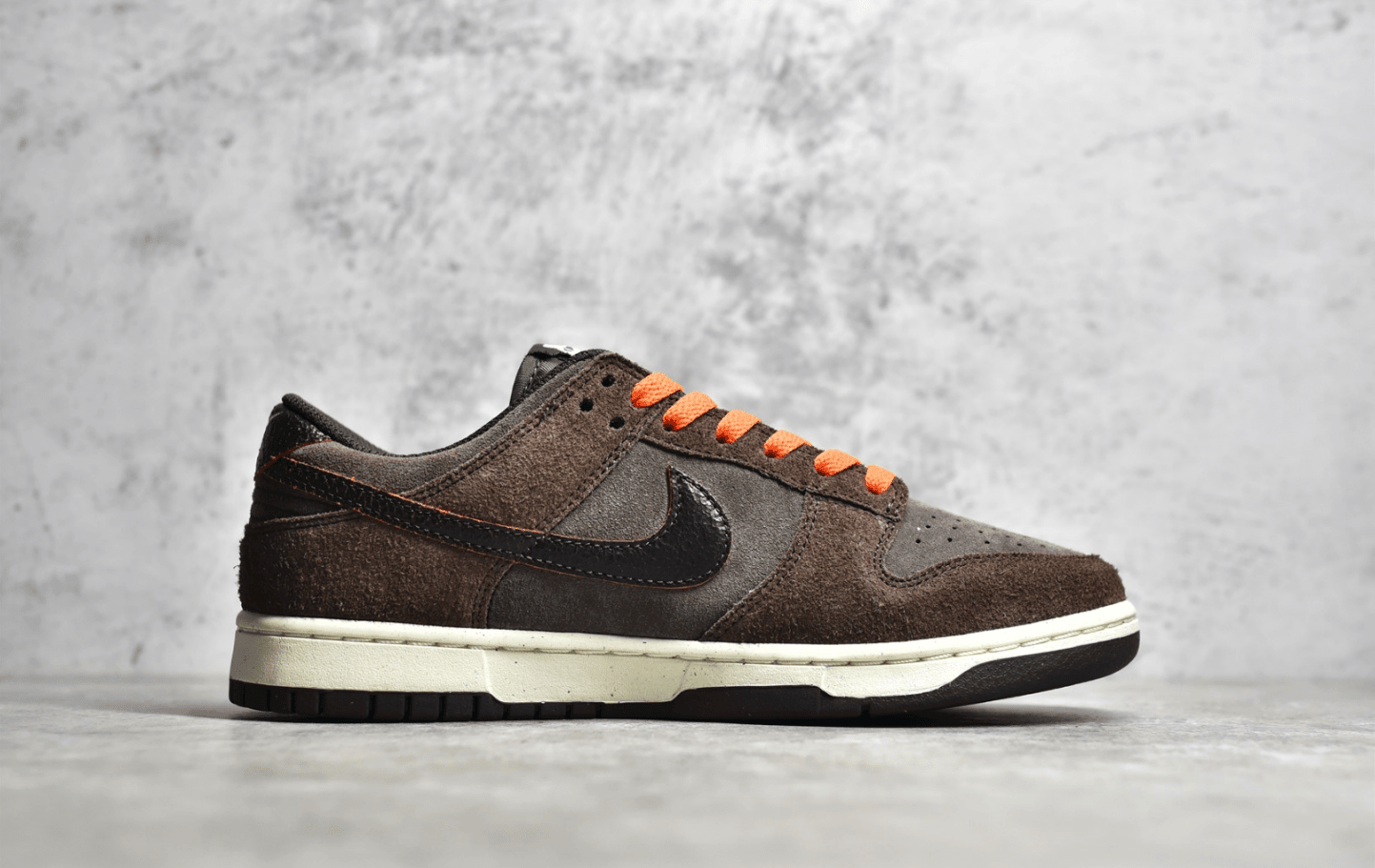 X版本耐克Dunk棕色低帮板鞋 Nike Dunk Low 耐克Dunk深棕色麂皮 耐克防滑板鞋 货号:DQ8801-200