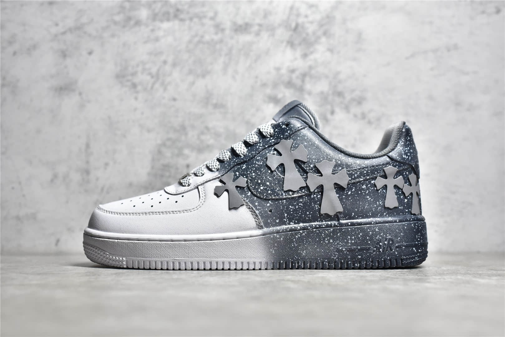 耐克空军克罗心联名特殊鞋盒 Chromehearts x Nike Air Force 1'07 Low 耐克空军定制款 货号:CW2288-111