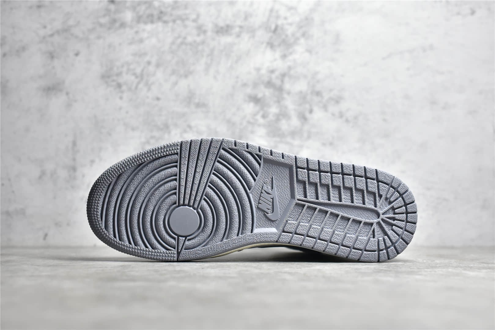 554724-135,Air Jordan 1 Mid Vintage Gre,AJ1白灰中帮 IMG_256