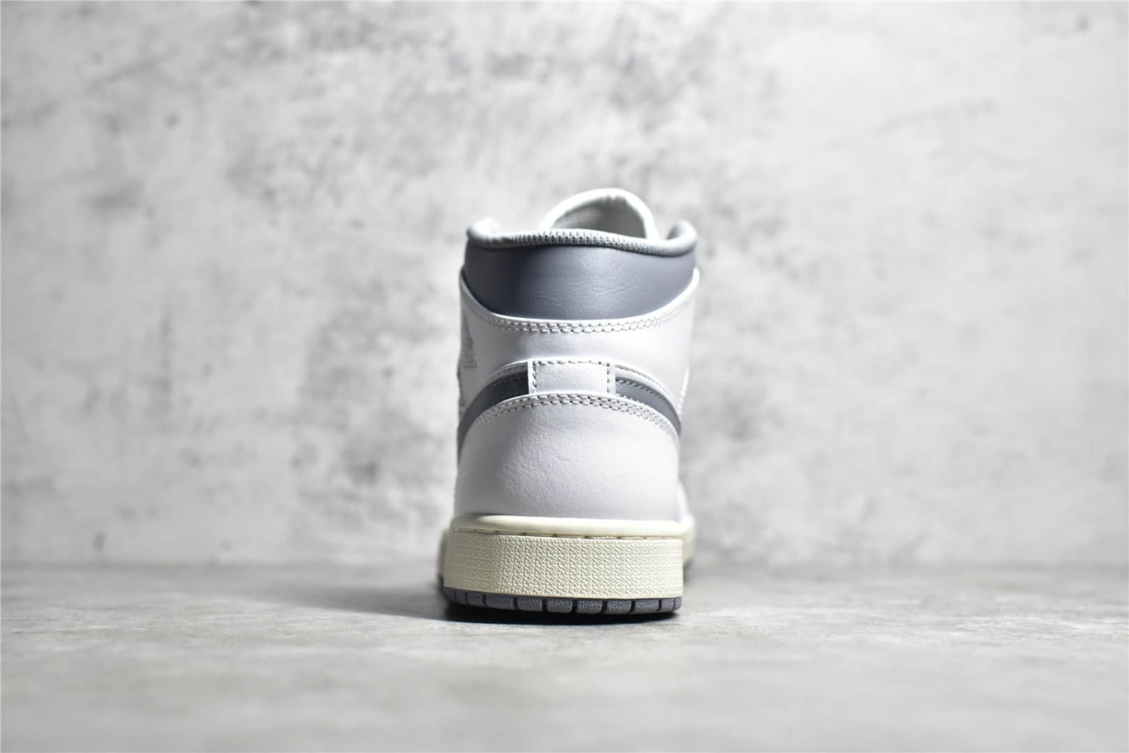 554724-135,Air Jordan 1 Mid Vintage Gre,AJ1白灰中帮 IMG_256