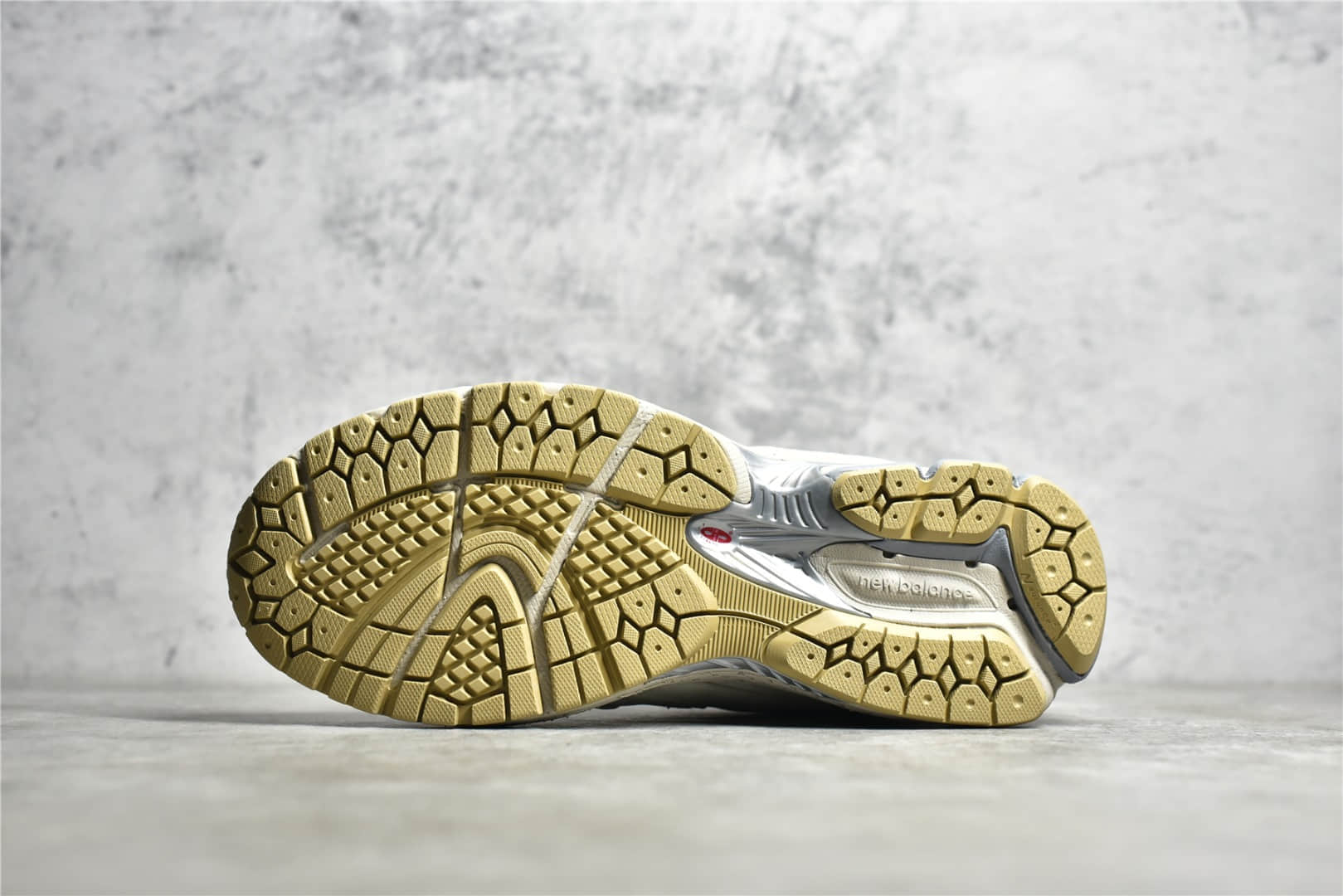 ML2002R3,新百伦2002R灰色,莆田高仿新百伦,NB2002r BG联名款 IMG_256