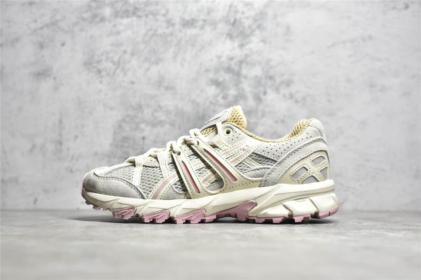 亚瑟士登山鞋,高仿亚瑟士,亚瑟士粉色跑鞋,亚瑟士货源 亚瑟士系列山系风户外低帮休闲运动跑步鞋 ASICS GEL-Sonoma 15-50 亚瑟士登山鞋