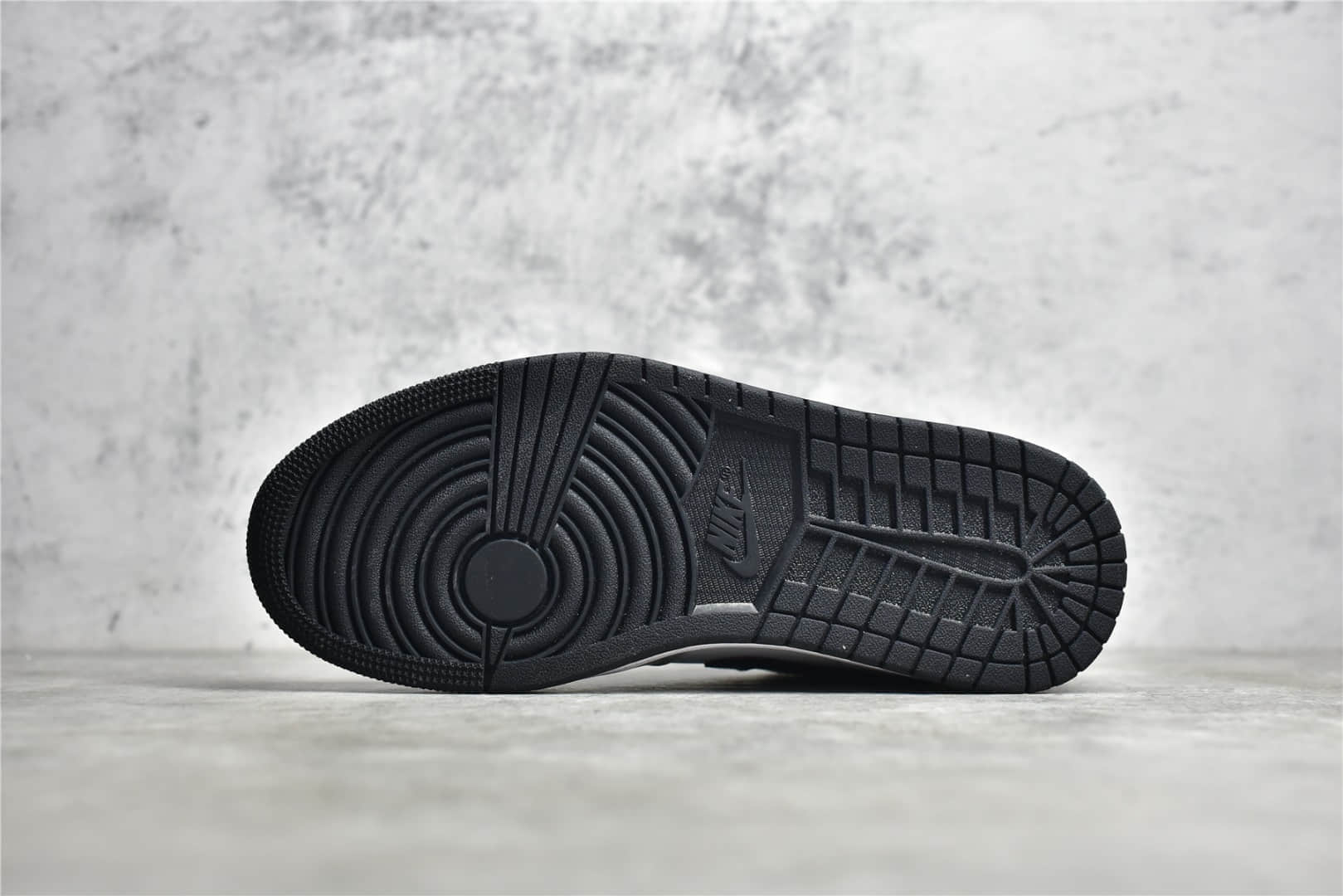 553558-062,AJ1灰色低帮,AJ1灰色涂鸦,高仿AJ1低帮,莆田AJ1工厂 IMG_256