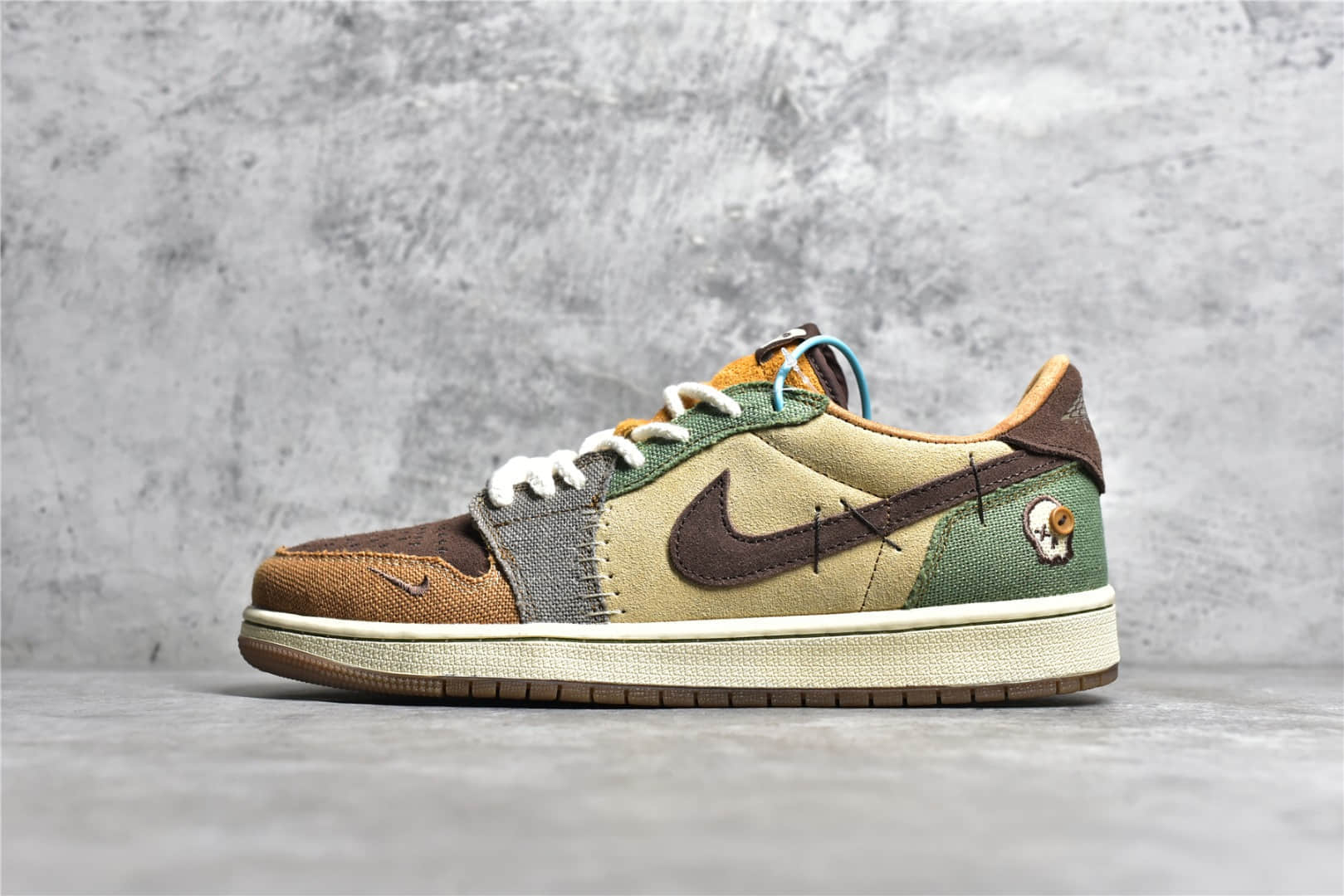 DZ7292-200,AJ1巫毒娃娃,AJ1帆布鞋,高仿AJ1低帮,AJ1缝合帆布 AJ1巫毒娃娃联名 Zion Williamson x Air Jordan 1 Low OG “Voodoo” AJ1 Zion Williamson联名款低帮 货号:DZ7292-200
